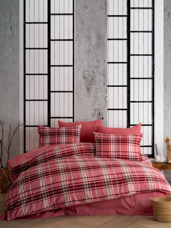 Ranforce Lastikli Çarşaflı Çift Kişilik Nevresim Takımı Kırmızı Ekoseli