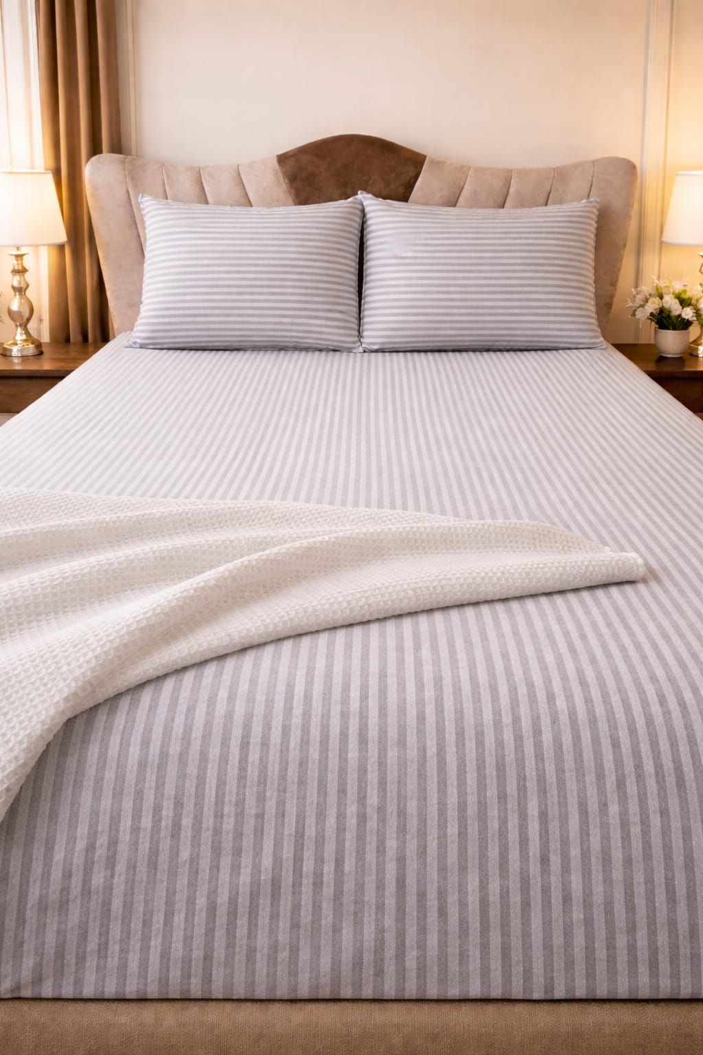 Saten Lastikli Çarşaflı Tek Kişilik Nevresim Takımı Kahverengii